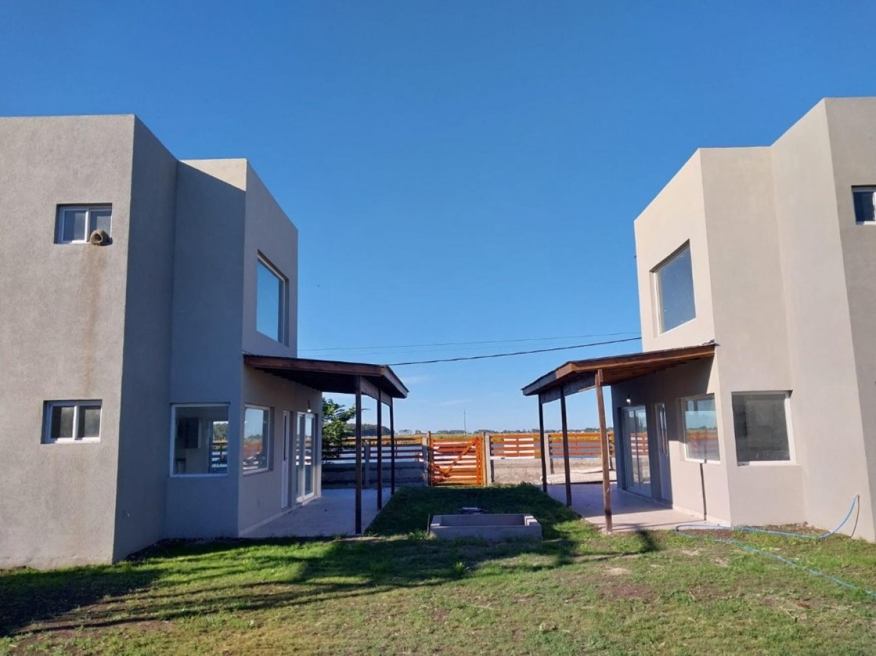 Venta Complejo de 4 Cabañas a estrenar en Mar de Cobo Parque Lago. Permuta. Financia.