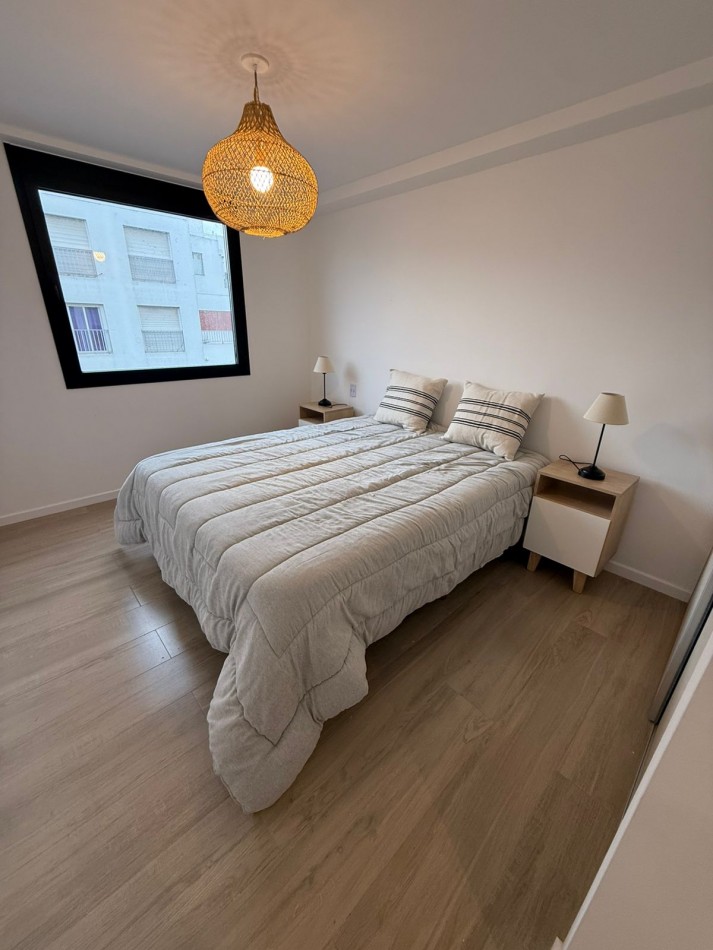Departamento dos ambientes a estrenar a metros del mar.