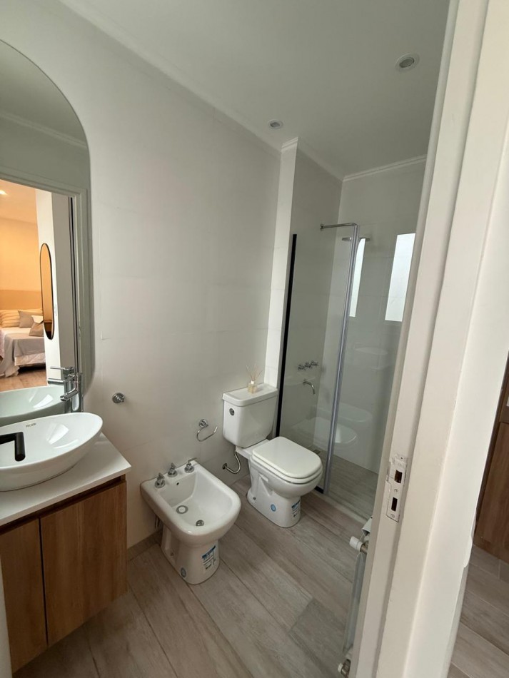 Tres ambientes a la calle. Mar del plata.