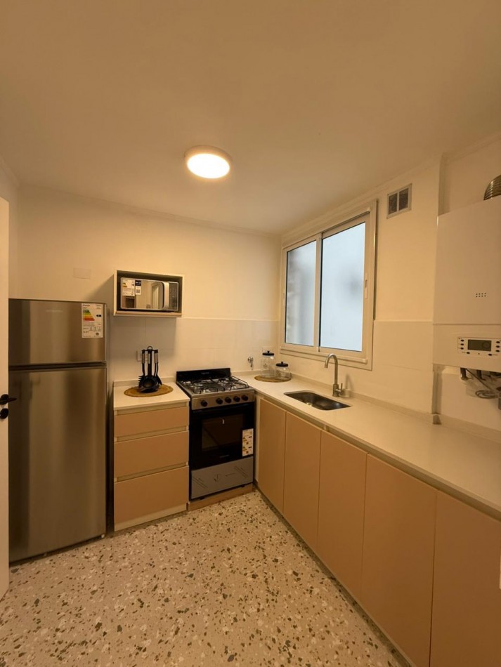 Tres ambientes con cochera, vista al mar. Mar del Plata