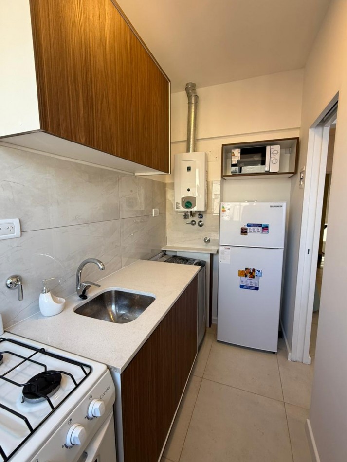 Un ambiente a la calle, centro, Mar del plata.