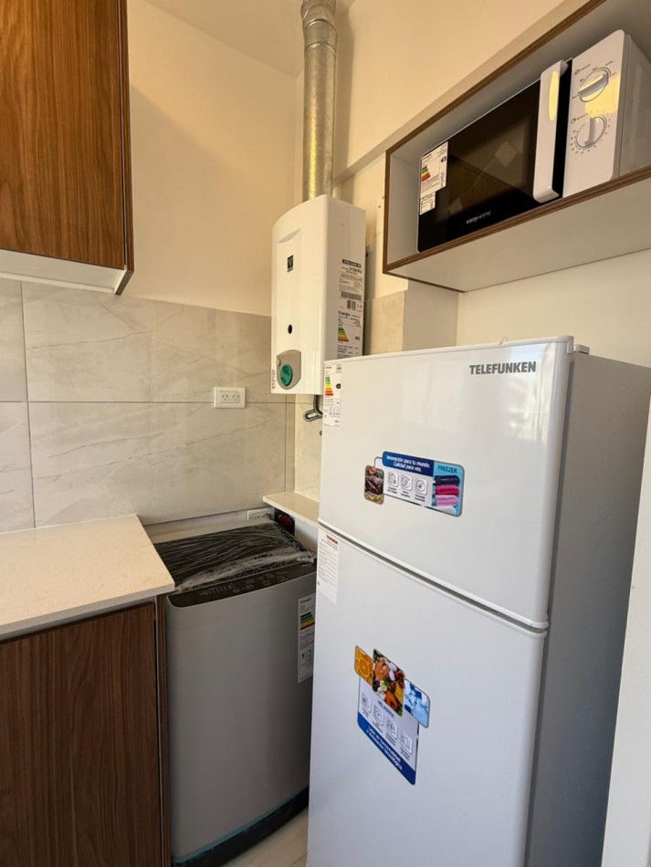 Un ambiente a la calle, centro, Mar del plata.