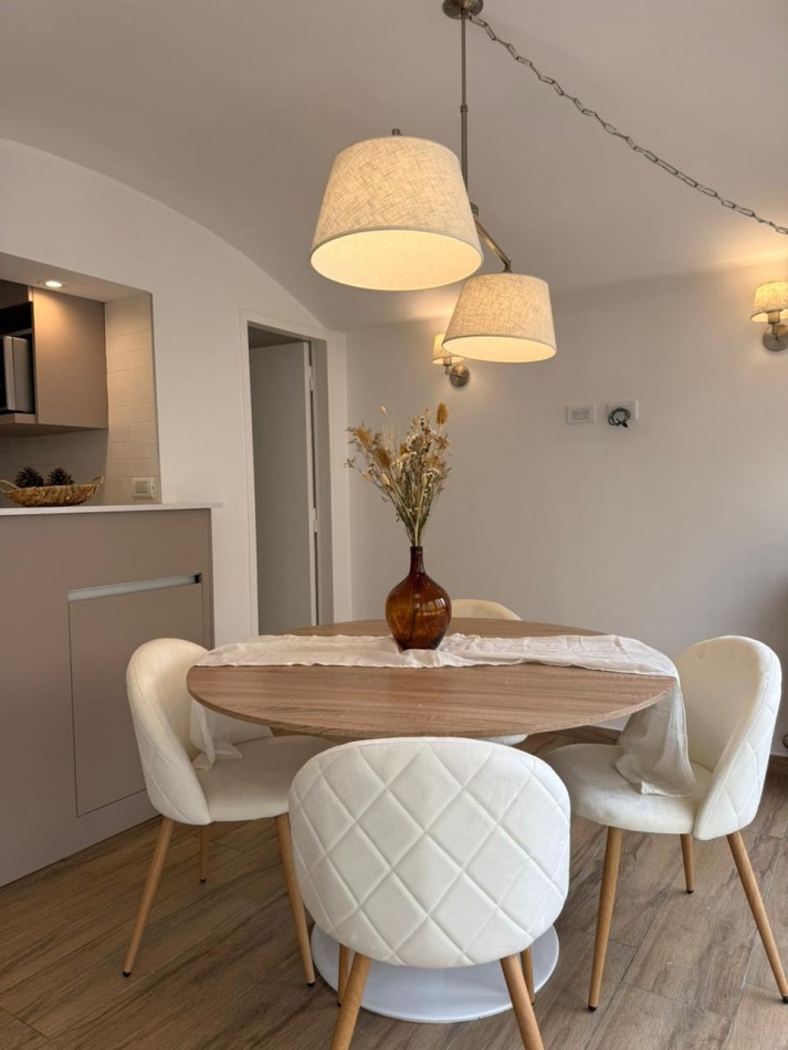 Departamento tipo duplex de 3 ambientes. Centro. Mar del Plata.