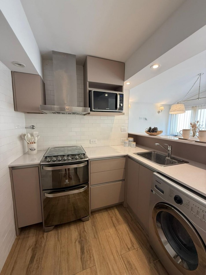 Departamento tipo duplex de 3 ambientes. Centro. Mar del Plata.