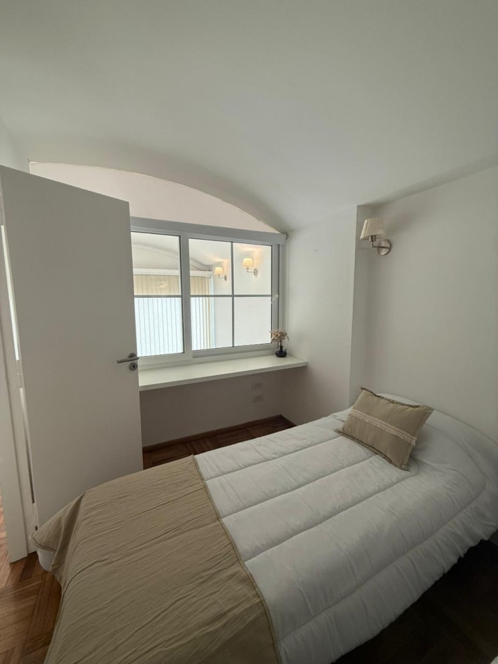 Departamento tipo duplex de 3 ambientes. Centro. Mar del Plata.