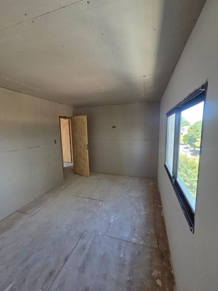 Duplex de 3 ambientes con balcon 